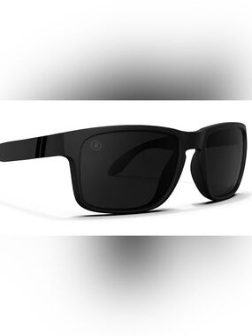 NWT Blenders Canyon Black Tundra Polarized Sunglasses